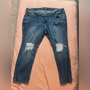 Hollister boyfriend jeans: Women’s size 21 short, new without tags